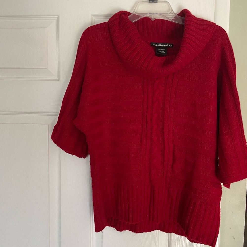 Red cowl neck chunky knit half sleeve sweater